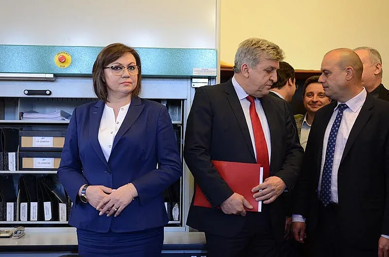 БСП с 40 страници мотиви за вота (СНИМКИ)