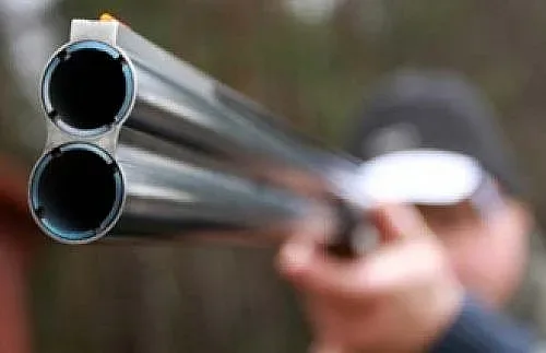 Ловец е прострелян по време на излет