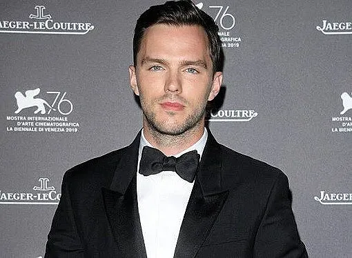 Никълъс Холт влиза в „Мисията невъзможна“