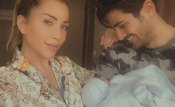 Енджи Касабие роди момченце