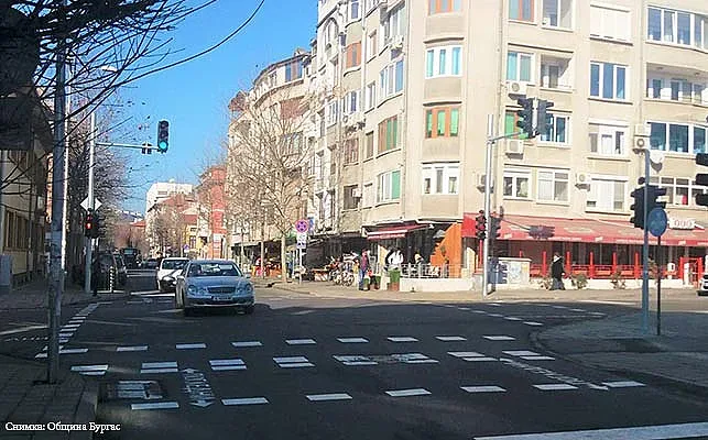 В Бургас монтираха умен светофар