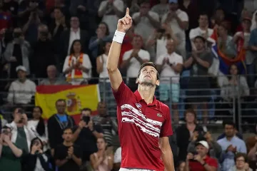 Джокович празнува с „Луда по тебе“ на Камелия     