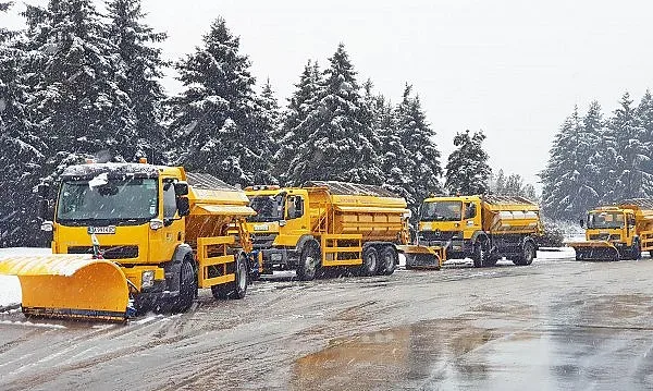 В София 111 снегорина са в готовност