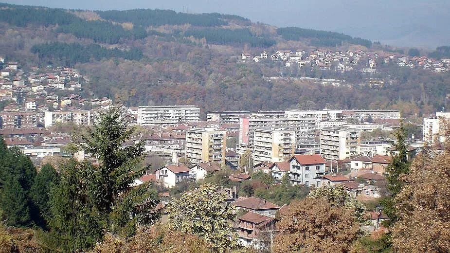 Стомана иска вода от „Студена“, за да не спре