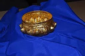 Уникална за света златна купа показват в Плевен