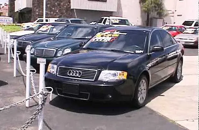 Македонците шетат из Дупница, регистрират коли