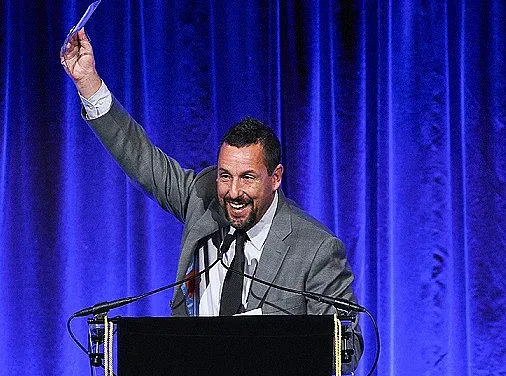 Адам Сандлър с първа награда в кариерата си