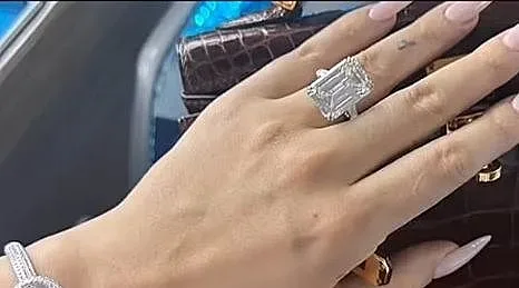 Чий е този пръстен? Най-известната жена в света ще се омъжва