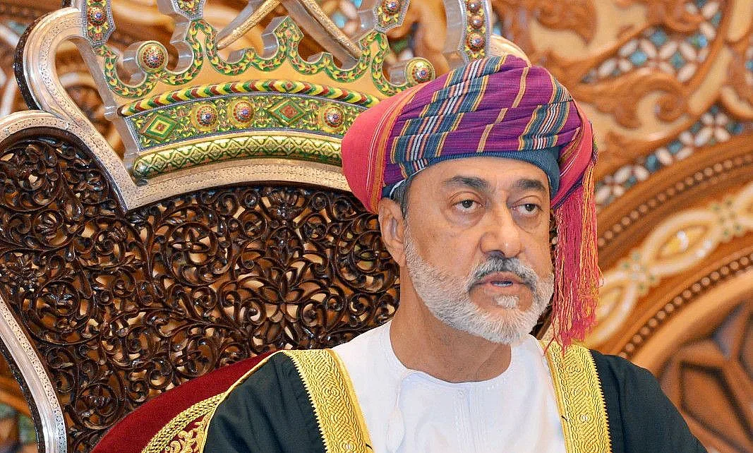 Вижте новия султан на Оман (СНИМКИ)