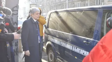 Нено Димов подава оставка чрез адвокат