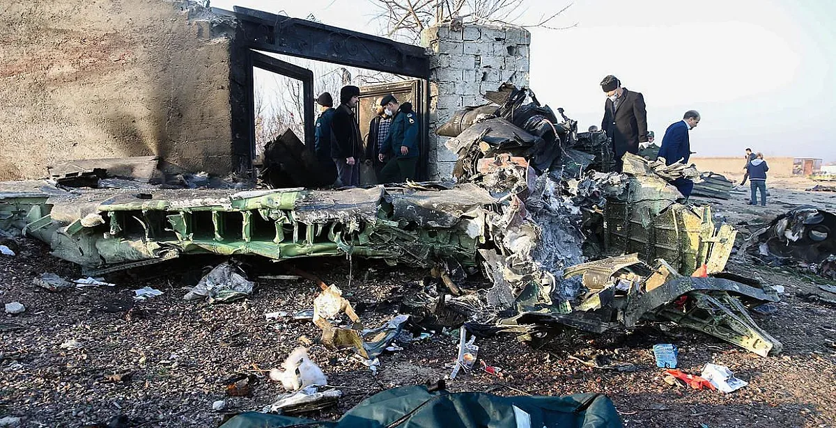 Черните кутии на сваления самолет отиват в Киев