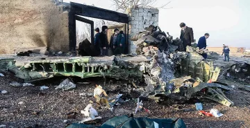 Черните кутии на сваления самолет отиват в Киев