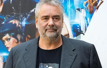 Люк Бесон се връща зад камерата