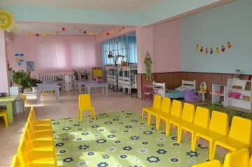 Лом вече с безплатни детски градини