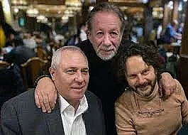 Продуцент в Холивуд се оказа разложки зет