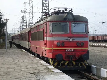 БДЖ с допълнителна спирка във Враца