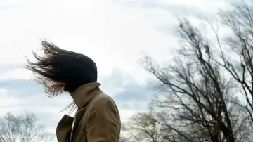 Внимание! 122 км/ч е вятърът в Сливен