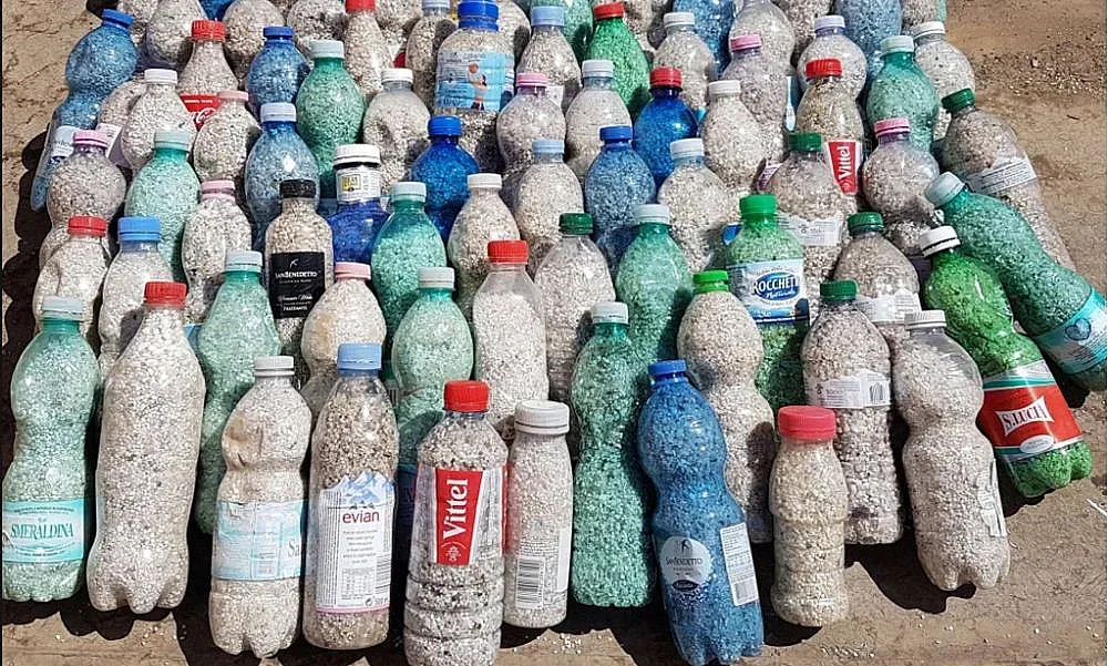 Туристи крадат пясък от остров Сардиния