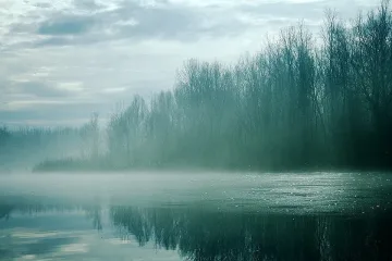 Слънце сменя сутрешните мъгли