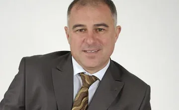 Кметът на Симитли за мелето-нападнал го стар враг