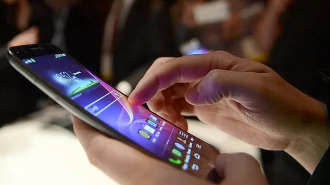 Русия забрани смартфони на английски