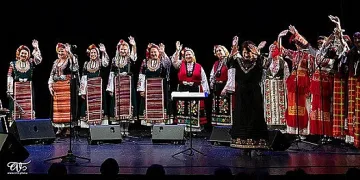 „Мистерията“ в кампания с Ани Ленъкс и Ема Томпсън