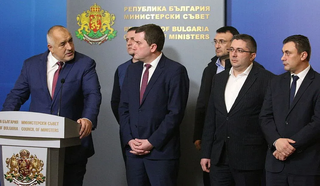 Кабинетът дава 35 млн. на Перник за бедствието (ОБНОВЕНА)