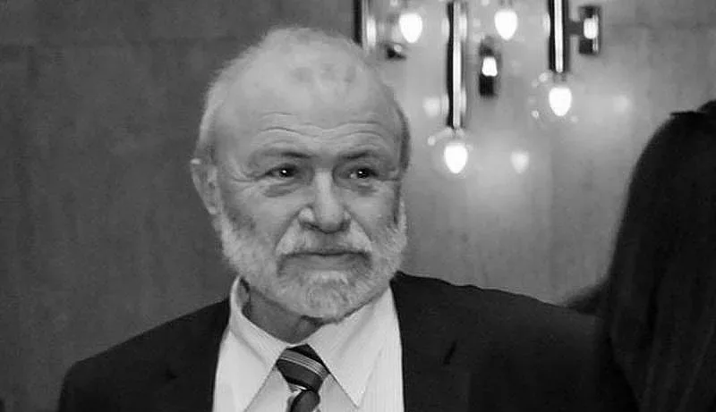 Почина Драгомир Драганов