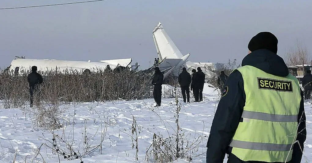 Какво знаем за падналия в Казахстан Fokker 100?