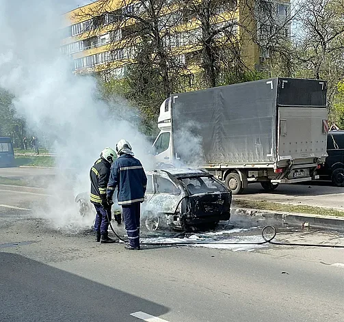 Пълен блокаж на бул. "Цариградско шосе”. Шофьори побесняха