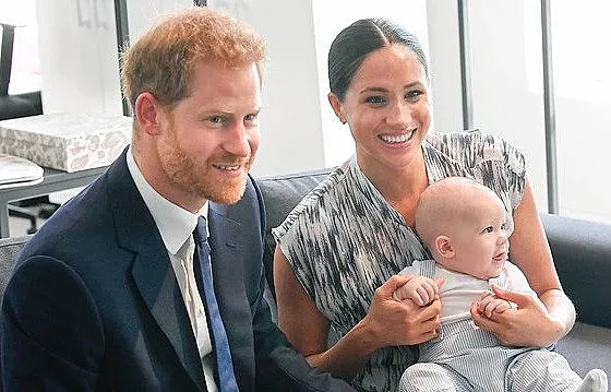 Първата коледна картичка на Арчи