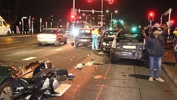 Българин прегази моторист в Хага