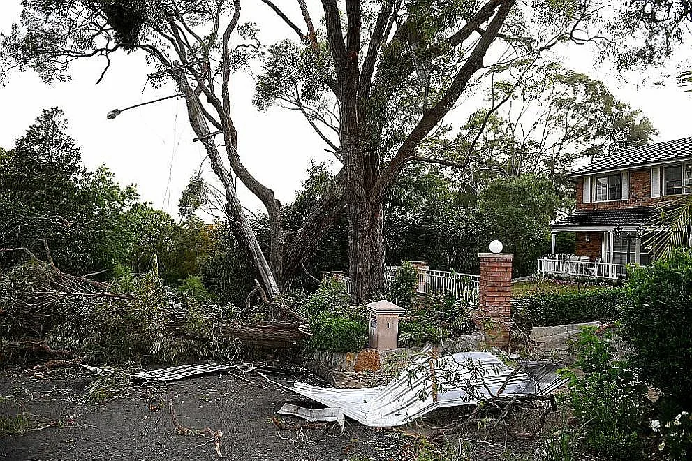 Силна буря връхлетя остров Корсика