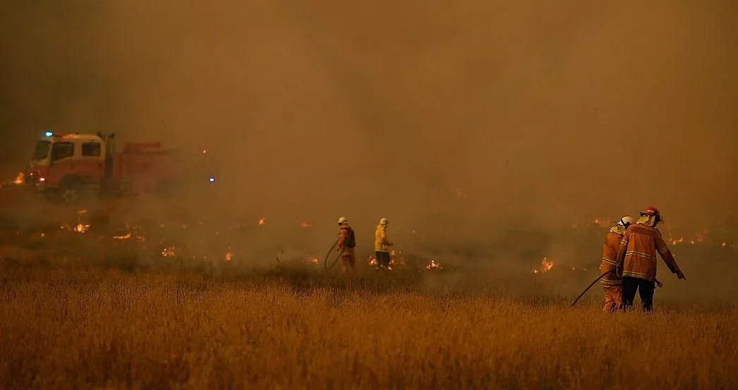 Австралия се бори с 50-градусов климатичен ад!