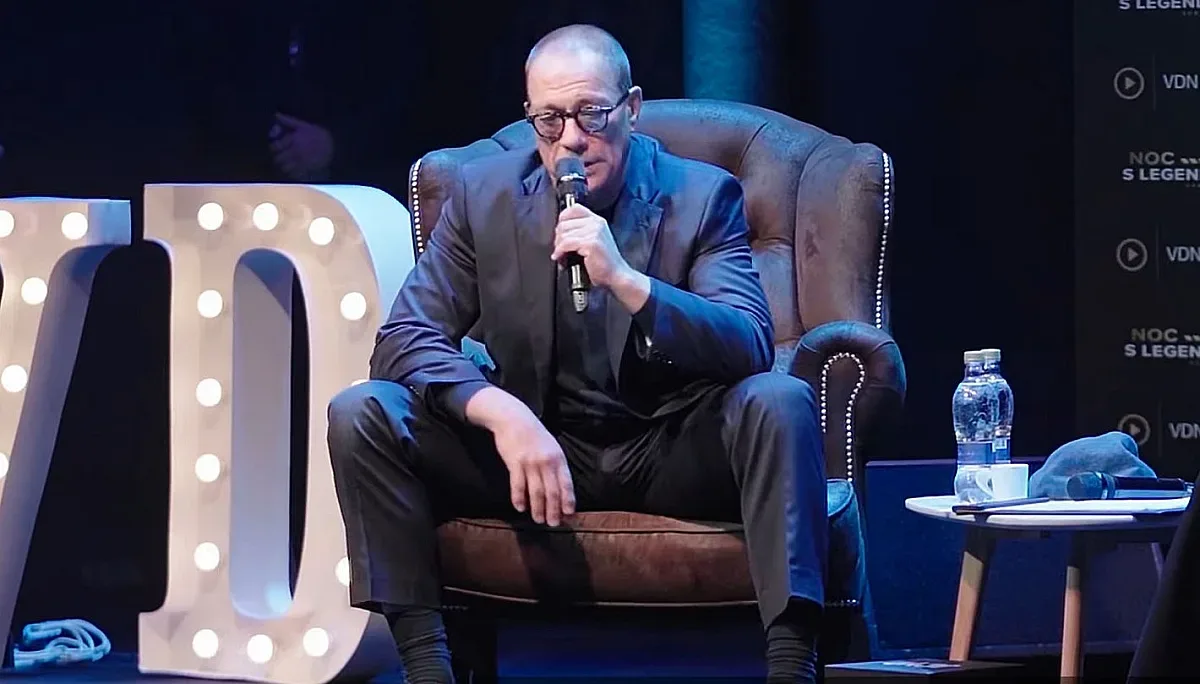 Страшна излагация! Жан-Клод ван Дам се моли на Путин (ВИДЕО)