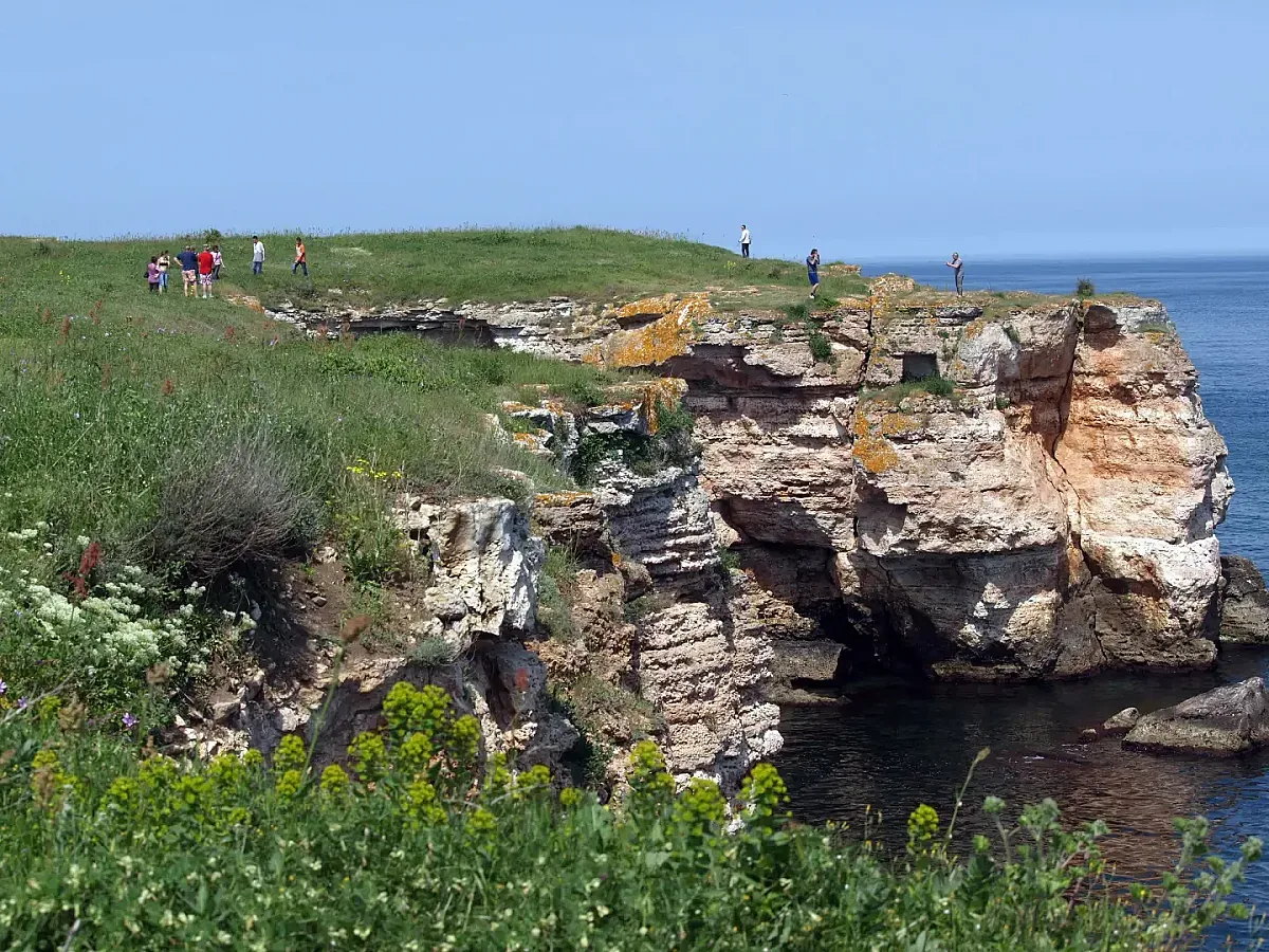 Райско кътче! Камен бряг пази спомени от хилядолетия