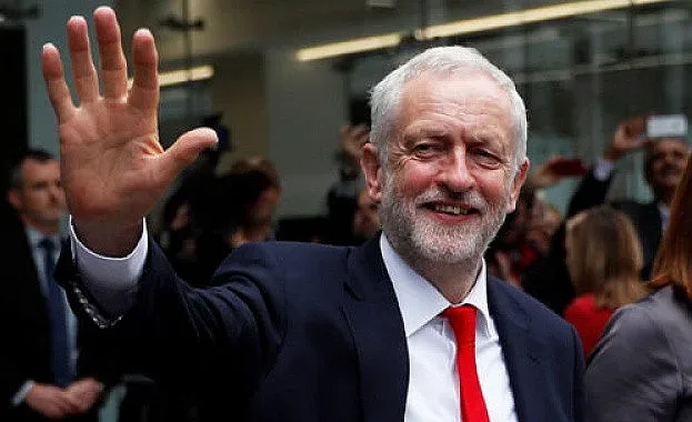 Корбин призна за кризата при опозицията