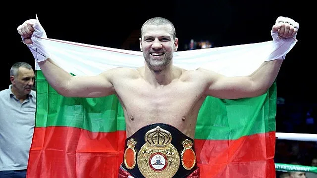 Тервел Пулев чака трети син