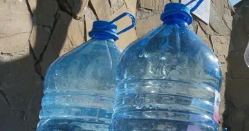 В Перник раздадоха вода в детските градини