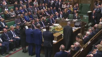 Борис Джонсън стана млекар преди изборите в UK