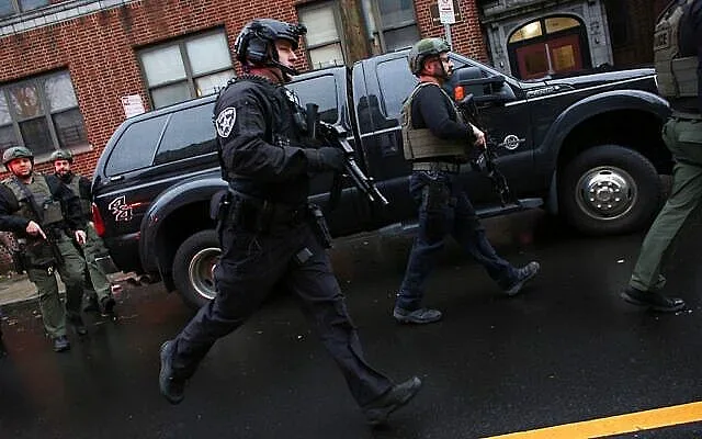 Един убит и ранени при стрелба в Ню Джърси