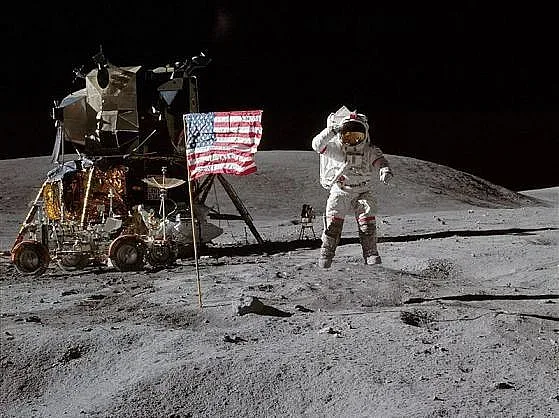 Готова е новата ракета на НАСА до Луната