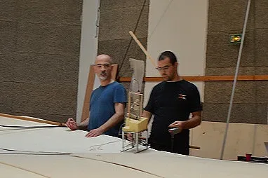 Актьори увличат зрители в импровизация