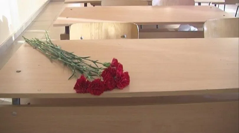 Починалата ученичка говорела с майка си и издъхнала