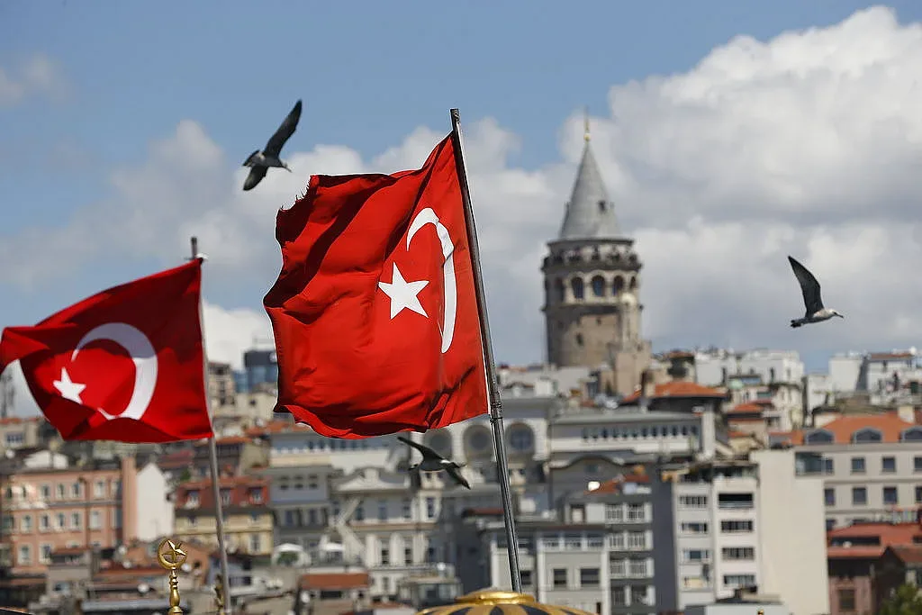 Турските хотели току-що станаха по-скъпи