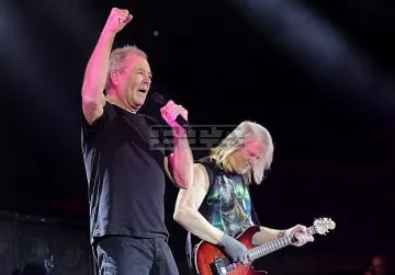 Рок академиците от Deep Purple изнесоха страхотен концерт в София