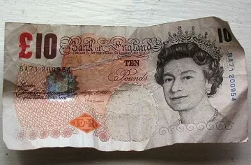 Вижте за колко продадоха табелката "Аби Роуд"