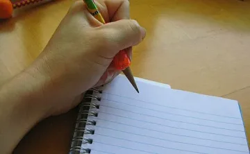 Писането на ръка  успокоява мозъка