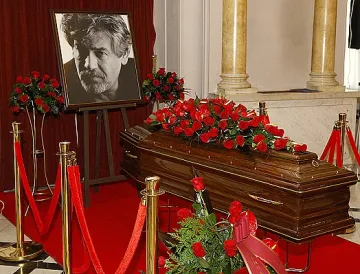 Щастливецът си отиде (обновена)