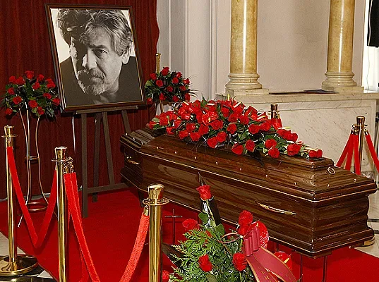 Хиляди на поклонението на Ламбо (НА ЖИВО)